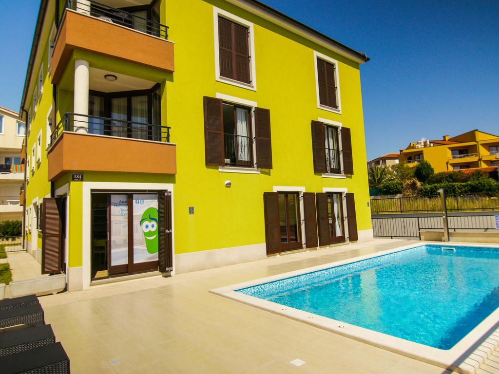 Smaragdna Villa Yourcroatiaholiday Премантура Екстер'єр фото