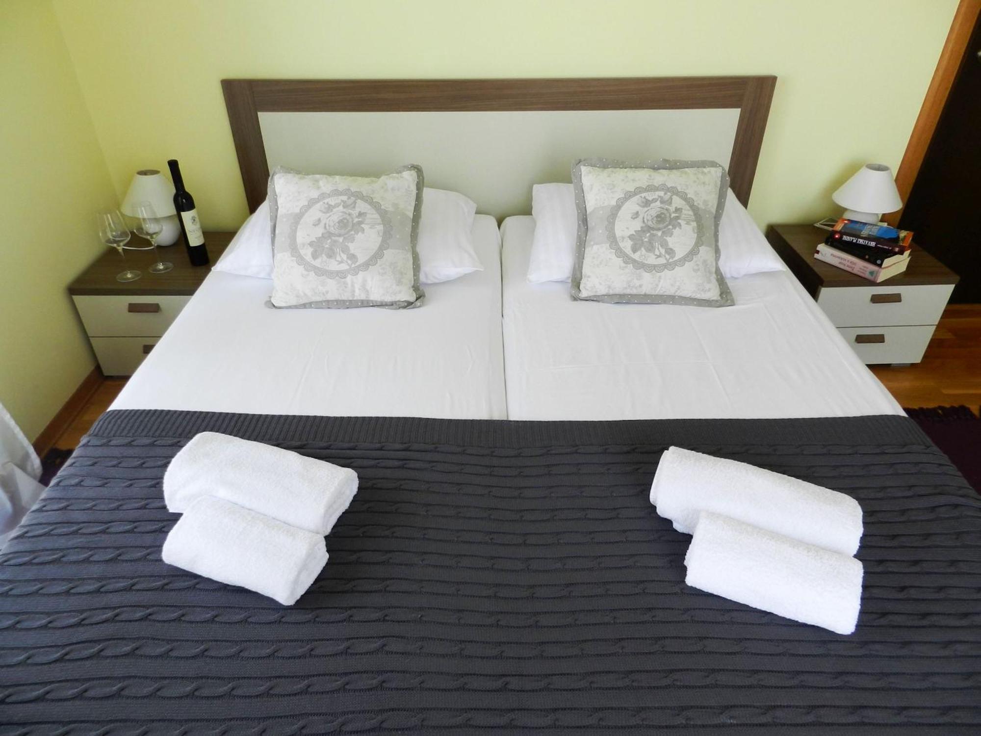 Smaragdna Villa Yourcroatiaholiday Премантура Номер фото